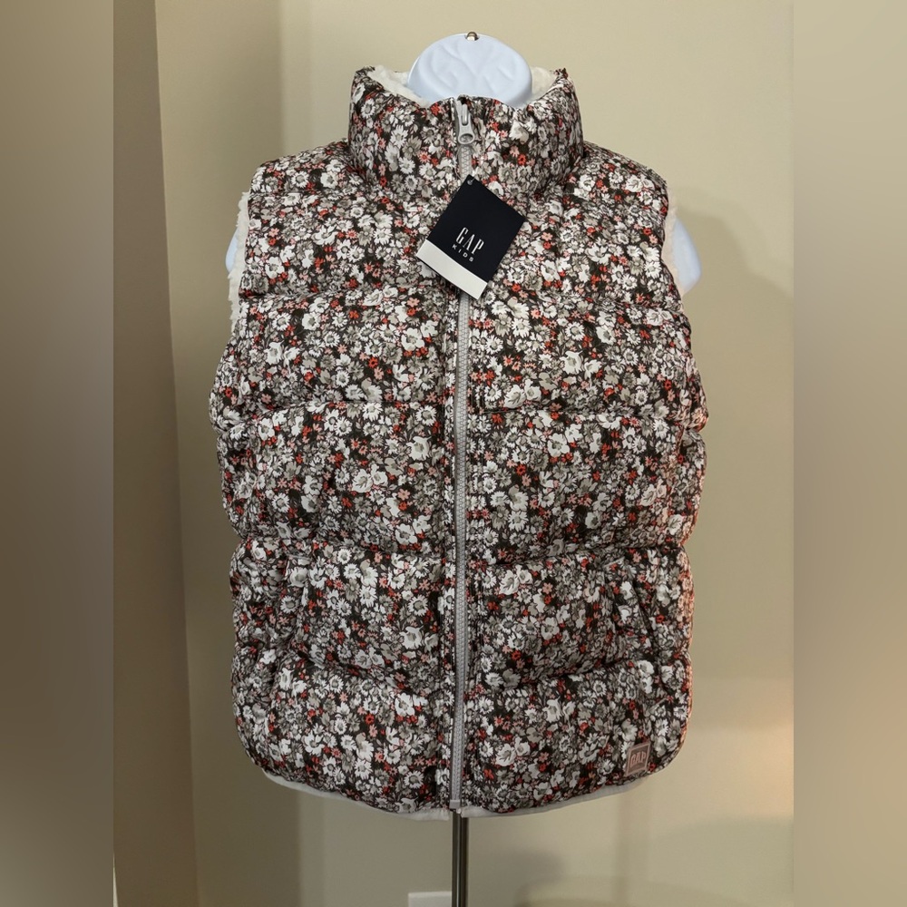 GAP Floral Print Puffer Vest